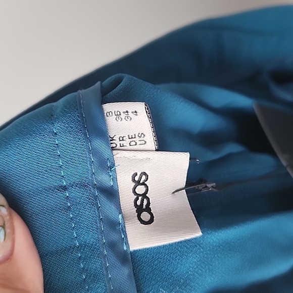 BNWT ASOS Pleated High Waisted Wide Leg Shorts - Picture 7 of 7